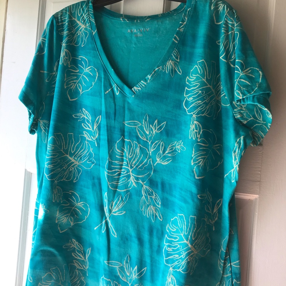 Set of 4 Target Ava&Viv tshirts, Size 2x